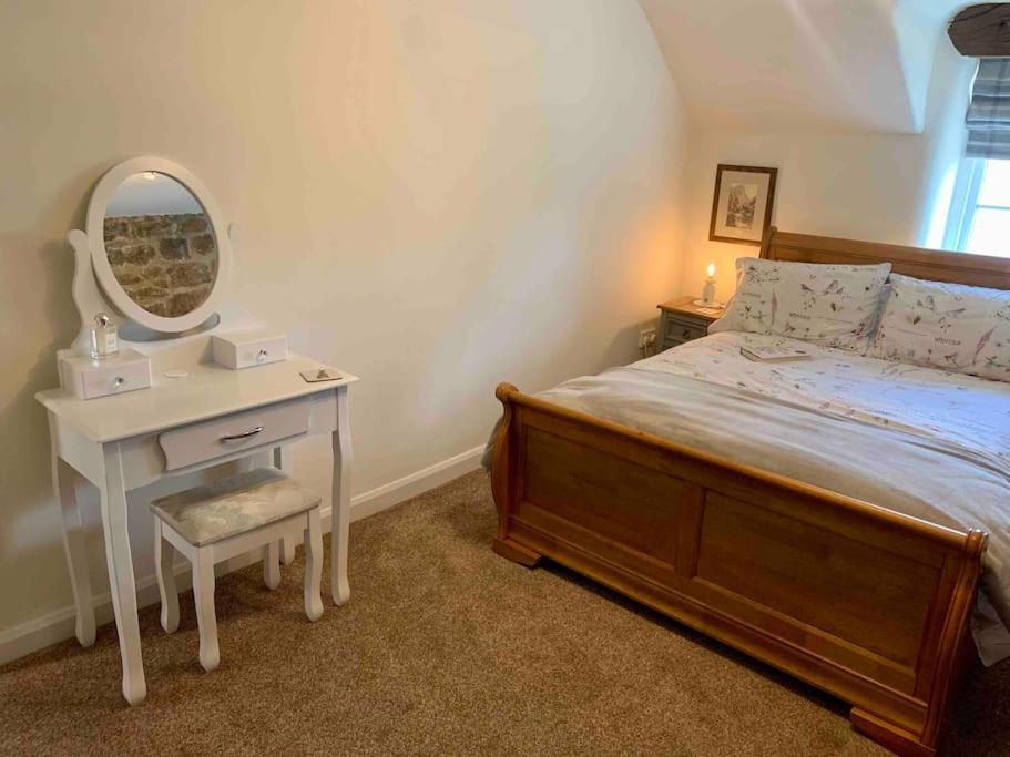 Gorgeous Cozy Cottage With A Heritage Feel, Walks, Pubs & Wood Burner Tideswell Eksteriør bilde
