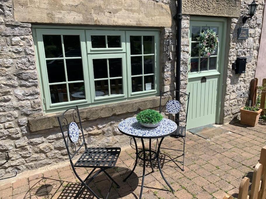 Gorgeous Cozy Cottage With A Heritage Feel, Walks, Pubs & Wood Burner Tideswell Eksteriør bilde