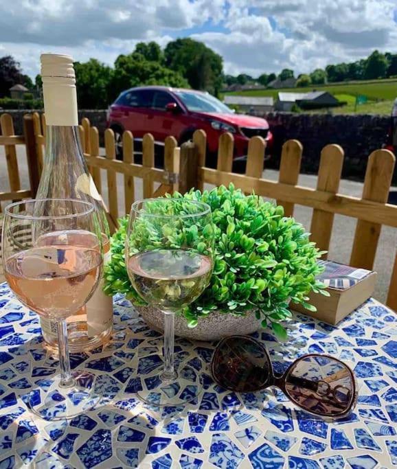 Gorgeous Cozy Cottage With A Heritage Feel, Walks, Pubs & Wood Burner Tideswell Eksteriør bilde